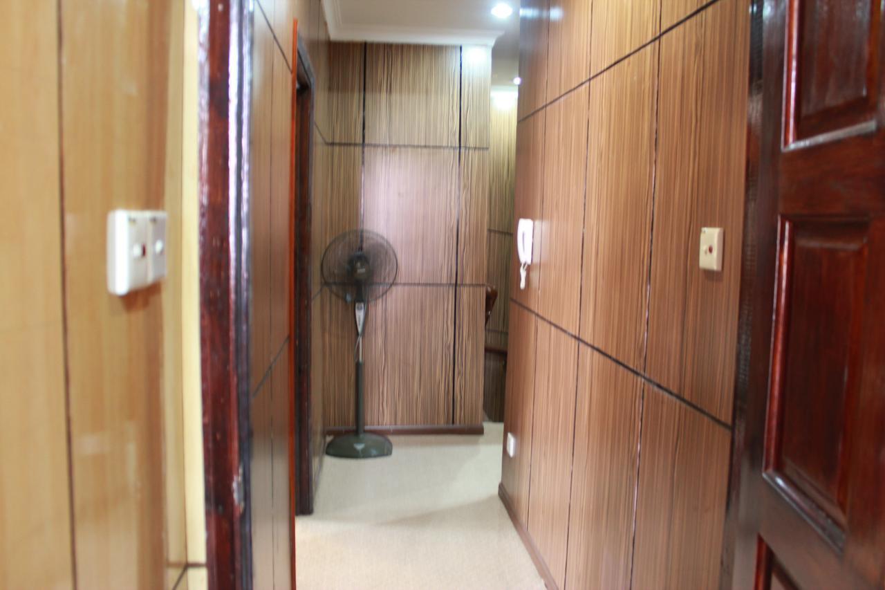 Вилла Marina Court, Kota Kinabalu, Sabah Экстерьер фото
